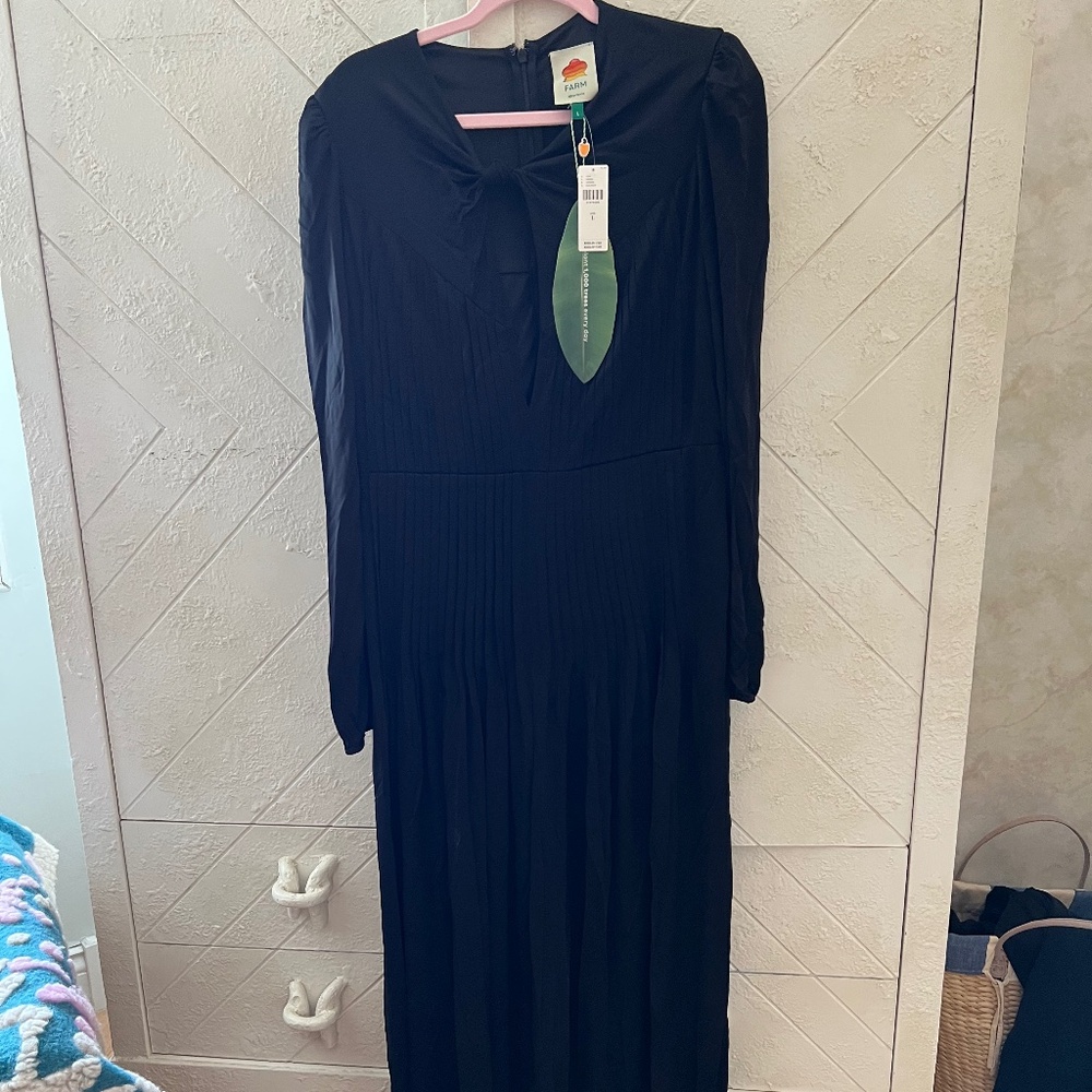 NWT Farm Rio Black Long-Sleeve Knot Jumpsuit SIZE L - Picture 4 of 5